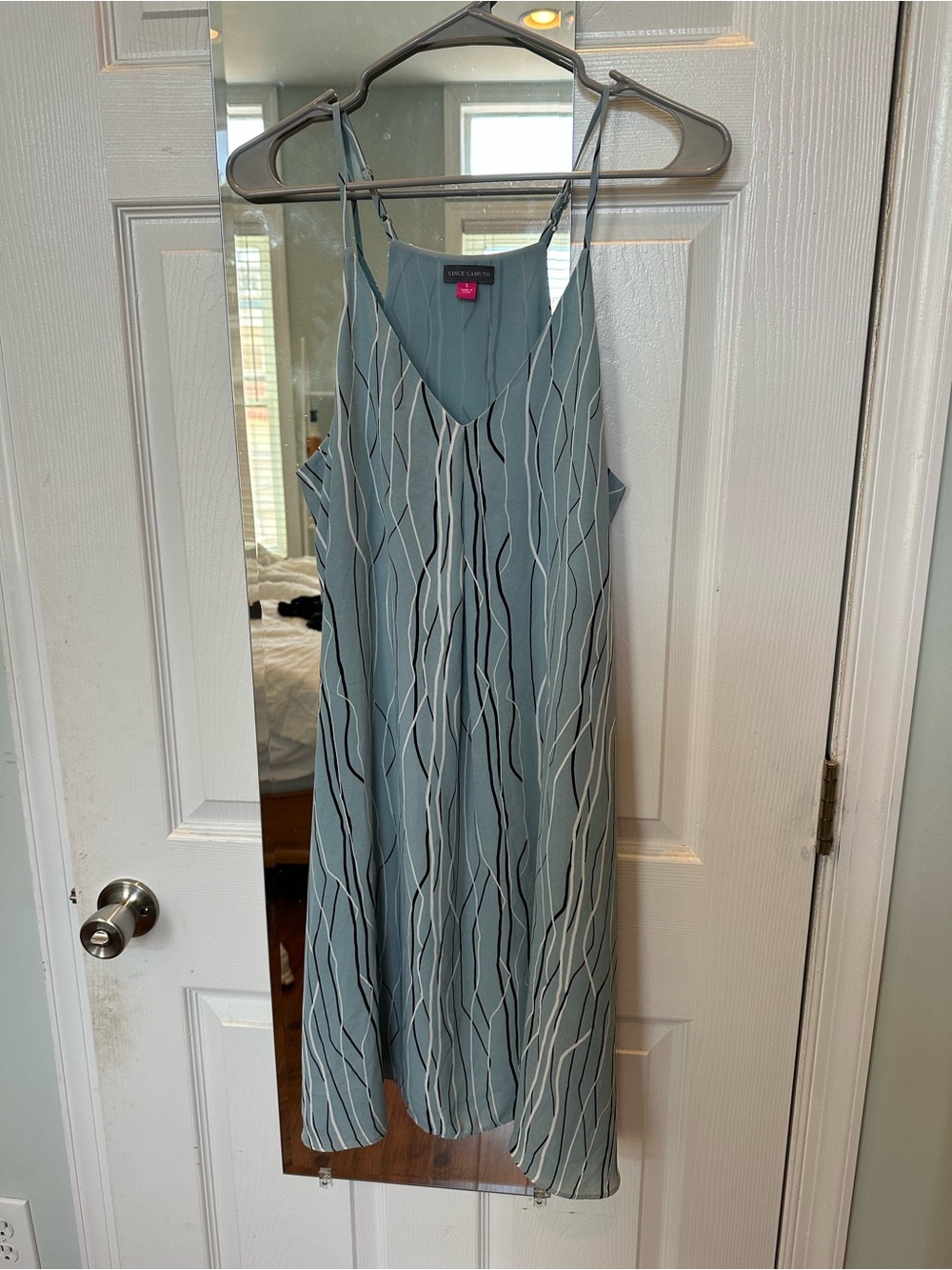 Vince Camuto dress size small